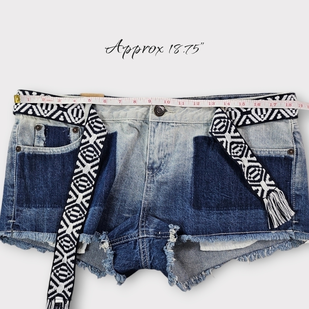 Hippie Laundry Boho Denim Belted Frayed Hem Shorts - Picture 8 of 12